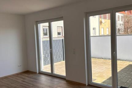 Moderne 4-Zi.- Whg mit großer Terrasse, nur 30 Min. vom Berliner Zentrum entfernt!*