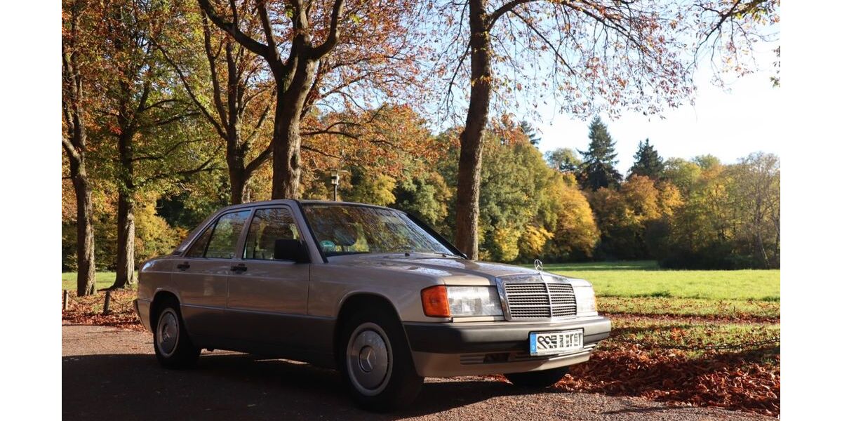 Mercedes-Benz 190 69.500 km 10.000 &euro; Stuttgart 70174