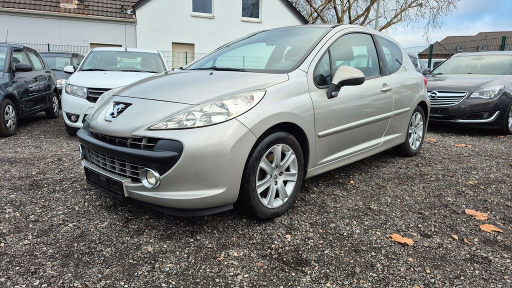 Peugeot 207 143.000 km 2.590 &euro; Rheinberg 47495