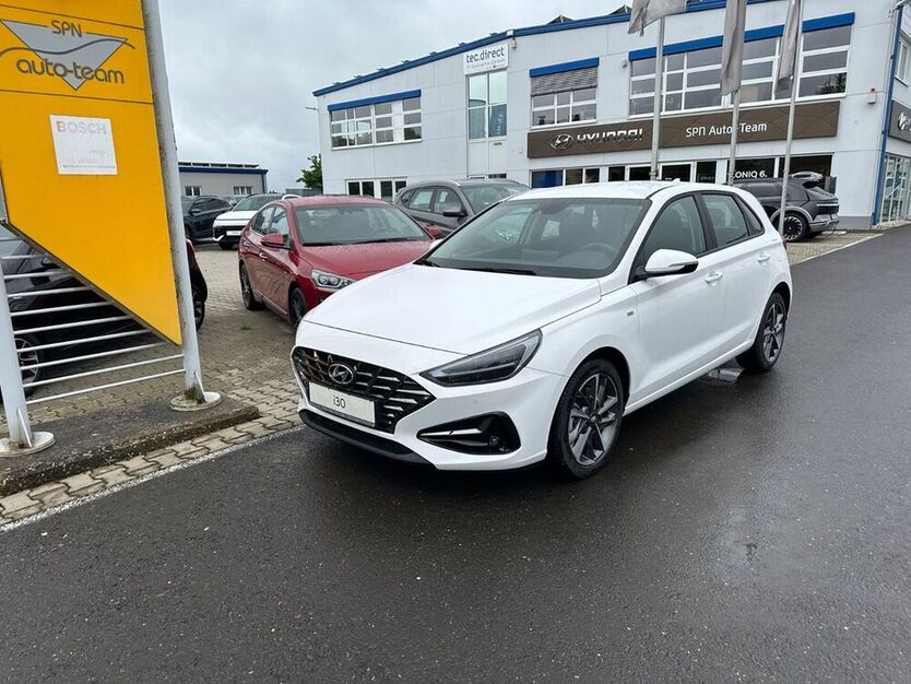 i30