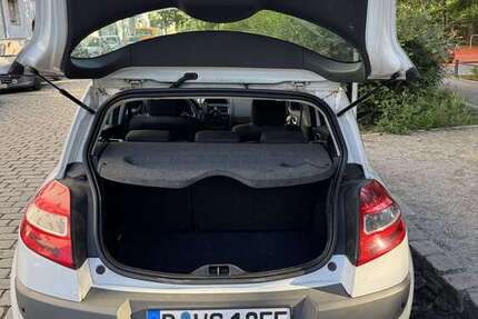 Renault Megane 175.000 km 2.150 &euro; berlin 12467