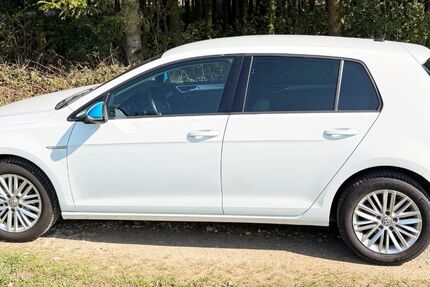 VW Golf 124.000 km 11.750 &euro; Georgsmarienhütte 49124