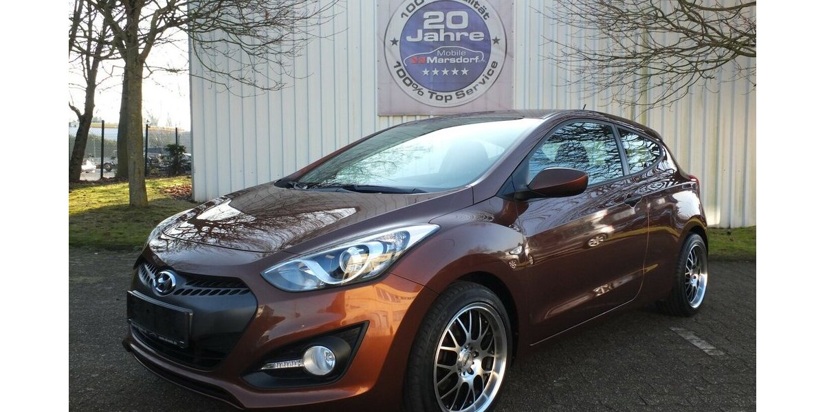 Hyundai i30 KLIMAAUTOMATIK SPORT LMF/BREITREIFEN 117.877 km 6.998 &euro; Köln 50858