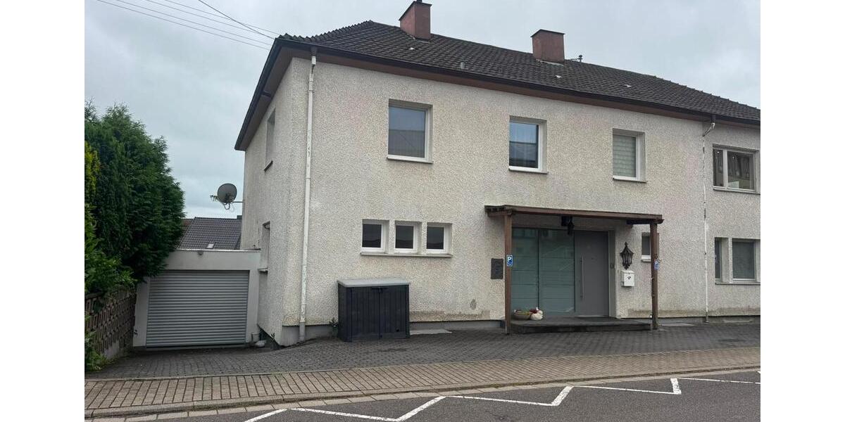 Einfamilienhaus Lebach - 9 Zimmer, 335 m&sup2;, 349.900&euro; | Angebot:27010142