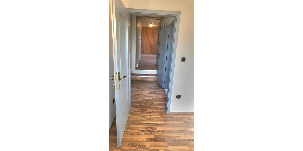 Einfamilienhaus Hillerse - 8 Zimmer, 222 m&sup2;, 1.400&euro; | Angebot:26417054