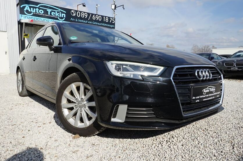 Audi A3 151.358 km 14.950 € München 81829