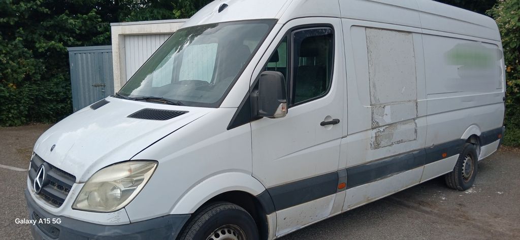 Mercedes-Benz Sprinter 332.000 km 3.600 &euro; FREIBURG 79114