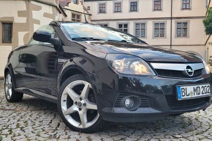 Opel Tigra 155.000 km 3.450 € Haigerloch 72401