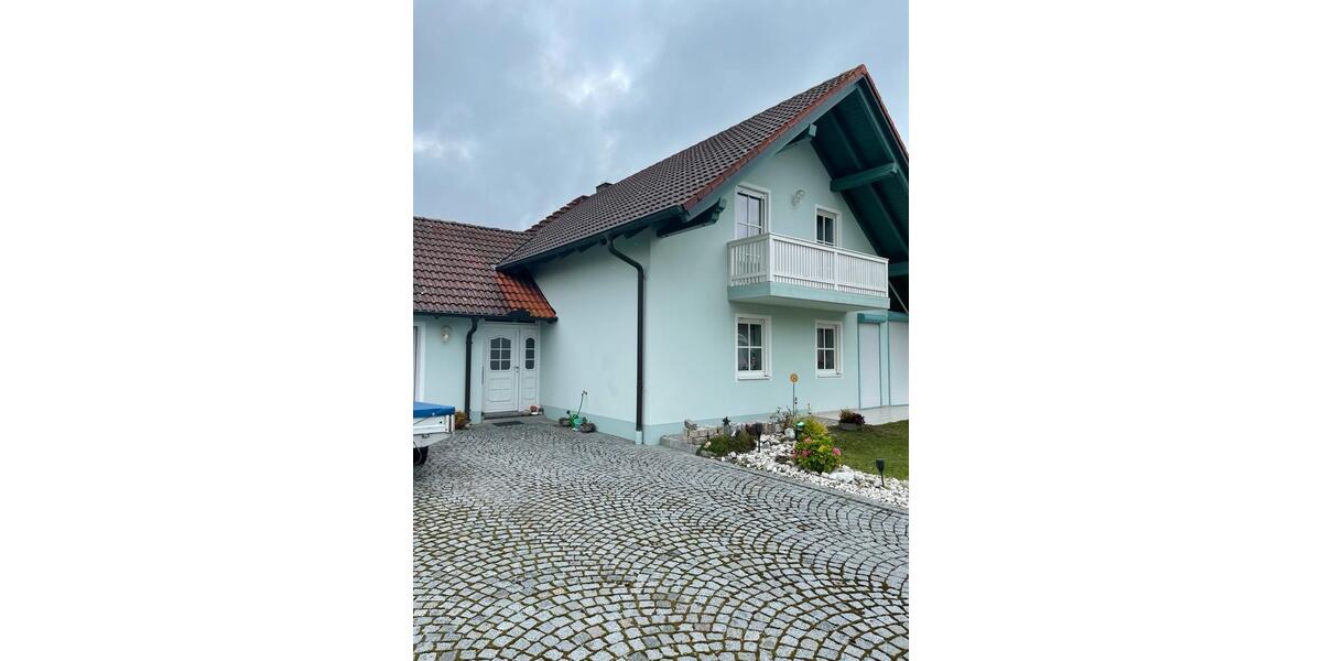 Voranzeige „ Einfamilienhaus in Osterhofen „ zu verkaufen! 6 zimmer