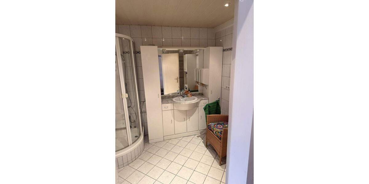 Einfamilienhaus Reichenbach - 8 Zimmer, 249 m&sup2;, 415.000&euro; | Angebot:25364665