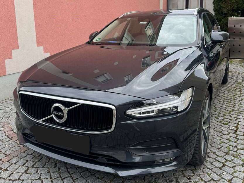 V90