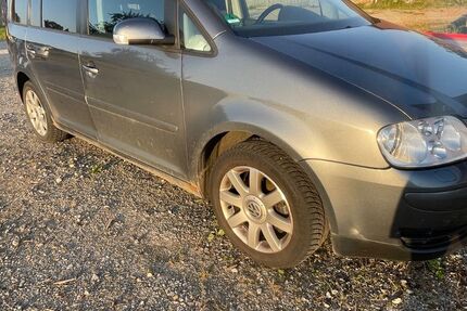 VW Touran 294.000 km 850 &euro; Bad Mergentheim 97980