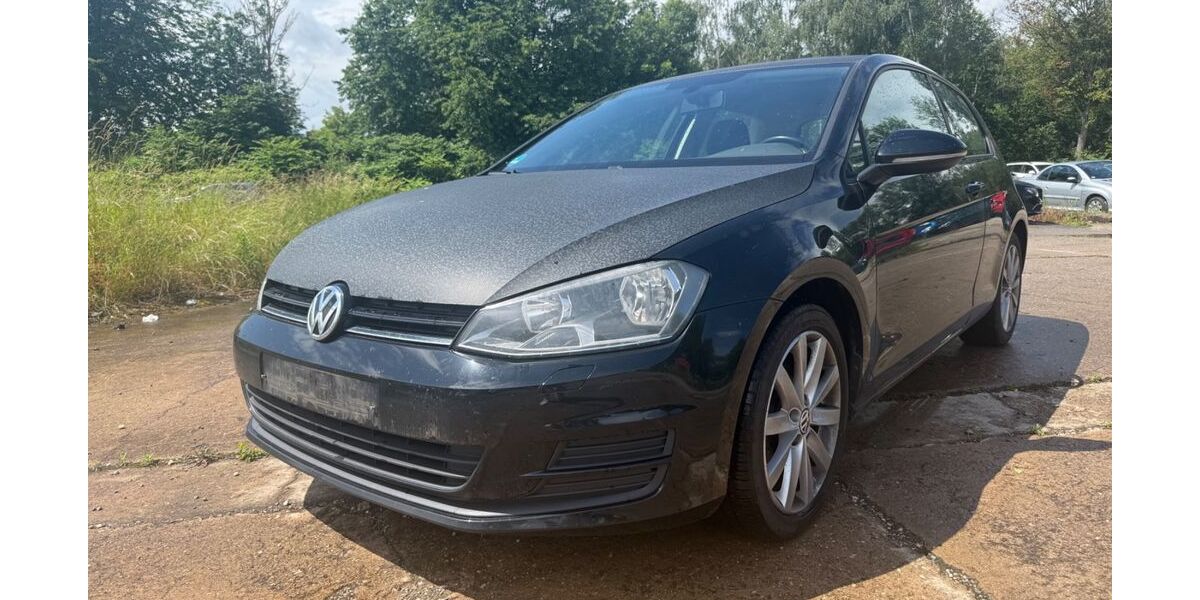 VW Golf 183.000 km 4.999 &euro; Chemnitz 09114