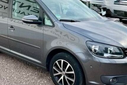 VW Touran 152.000 km 8.200 &euro; Rötha 04571