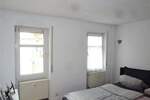 WOHNEN IN DER CITY VON GERADSTETTEN! Helle 3 Zi. - Wohnung im 1. OG. mit gemeinsamer Dachterrasse