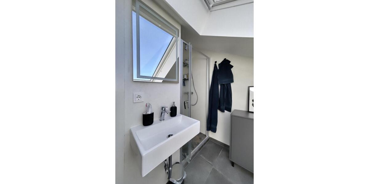 Dachgeschoßwohnung Contwig - 2.5 Zimmer, 52 m&sup2;, 600&euro; | Angebot:26415486