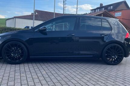 VW Golf 176.000 km 8.500 € Mossautal 64756