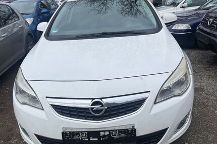 Opel Astra 241.272 km 1.390 &euro; Kaiserslautern 67663
