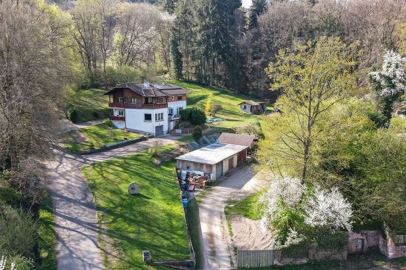 Haus zum Kaufen in Breuberg 580.000 € 243 m²
