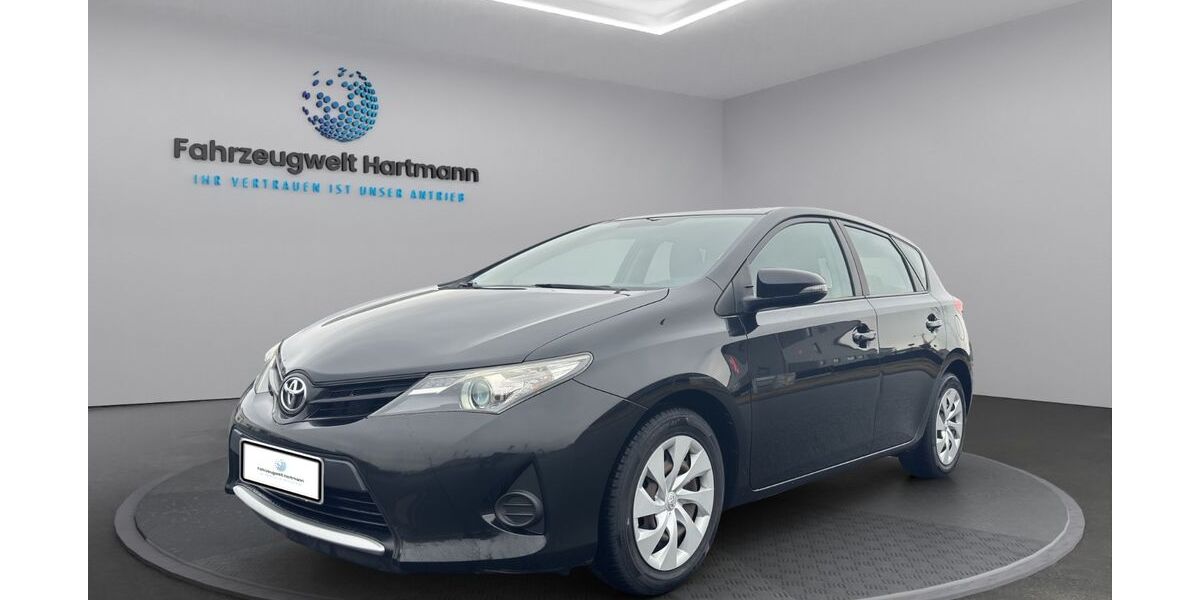 Toyota Auris 60.596 km 9.990 &euro; Andernach 56626
