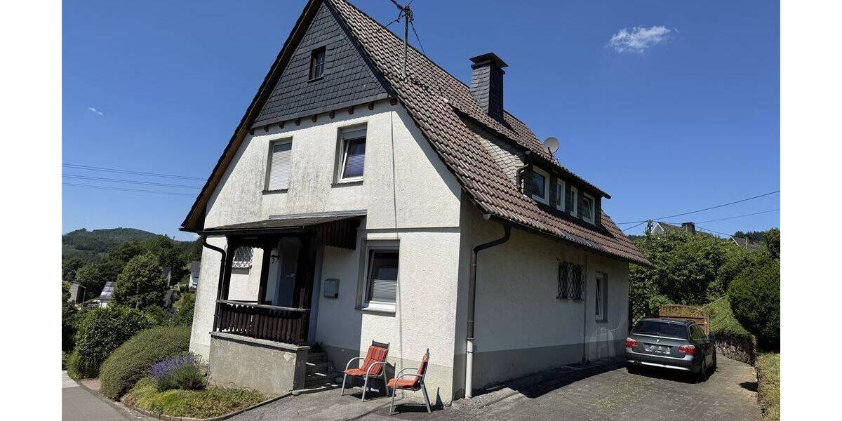 Mehrfamilienhaus, Wohnhaus Kirchhundem Würdinghausen - 6 Zimmer, 139 m&sup2;, 179.000&euro; | Angebot:25682637