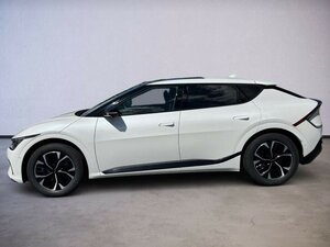 Kia EV6 77.4 AWD GTL|WÄRMEPUMPE|GLASDACH|ASS+|AHK 10.000 km 46.990 &euro; Höhenkirchen-Siegertsbrun 85635