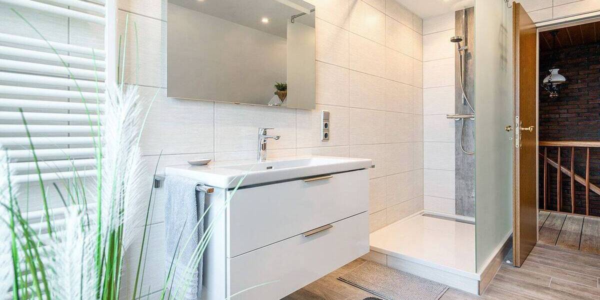 Einfamilienhaus Esens - 6 Zimmer, 180 m&sup2;, 449.000&euro; | Angebot:26202125