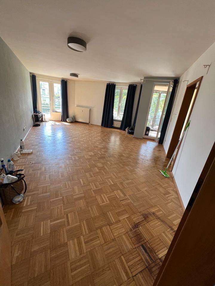 Helle 1-Zimmer-Wohnung mit Balkon in zentraler Lage in Mülheim