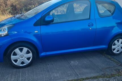 Toyota Aygo (X) 82.600 km 2.900 &euro; Dessau-Roßlau 06842