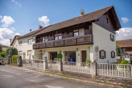 Haus Wallersdorf - 8 Zimmer, 198 m&sup2;, 399.000&euro; | Angebot:26731462
