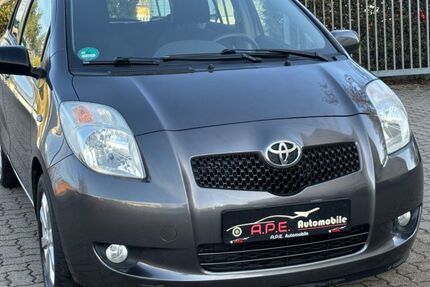 Toyota Yaris 150.000 km 2.499 &euro; Norderstedt 22848