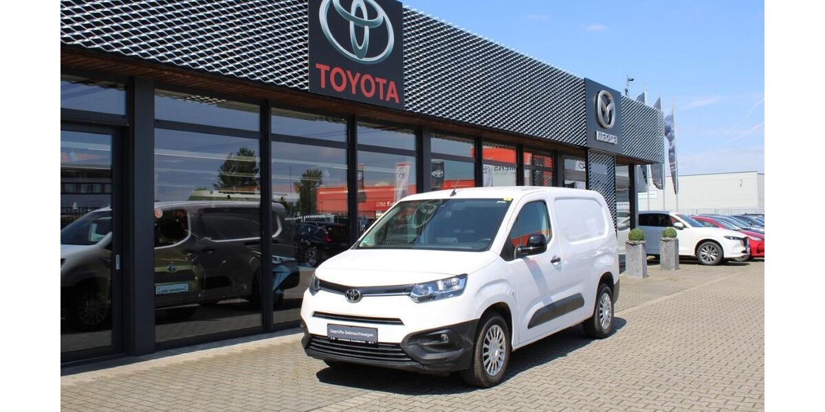 Toyota Proace City 27.646 km 17.740 &euro; Geldern 47608