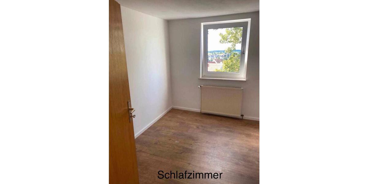Dachgeschoßwohnung Auerbach in der Oberpfalz - 3 Zimmer, 80 m&sup2;, 550&euro; | Angebot:25236832