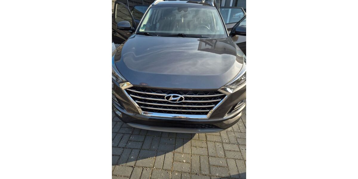 Hyundai TUCSON 76.000 km 19.600 &euro; Berlin 13469