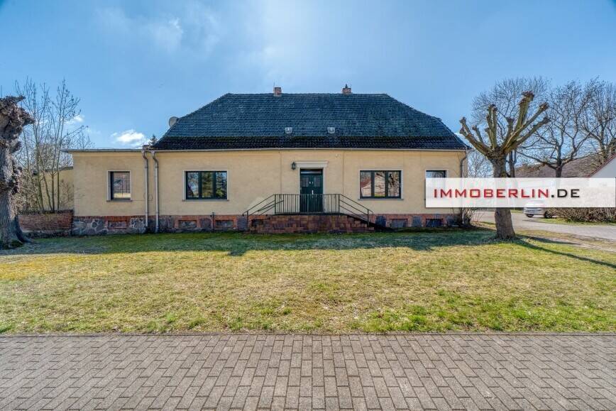 Einfamilienhaus Fehrbellin Tarmow - 8 Zimmer, 200 m&sup2;, 325.000&euro; | Angebot:26201943