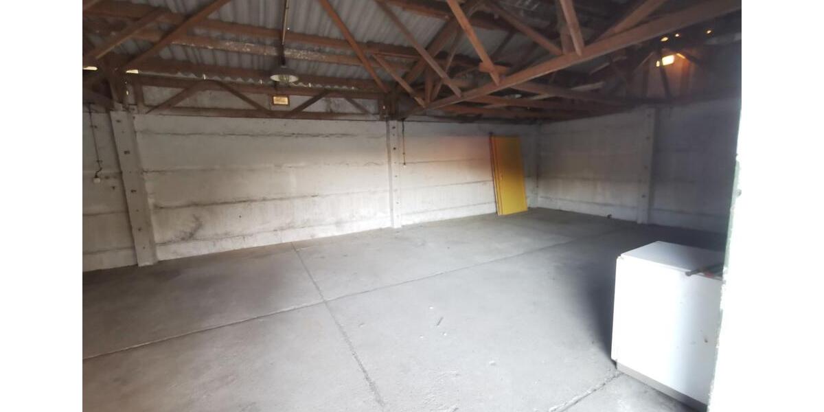 Lagerhalle u. Außenflächen zu vermieten ab Januar 2026 zimmer