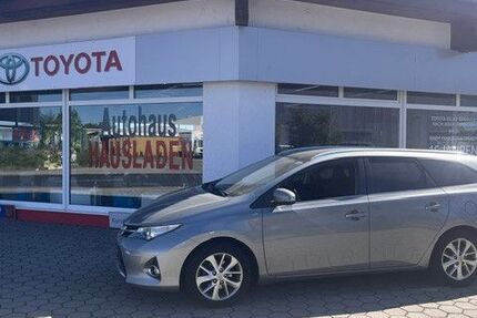 Toyota Auris 133.500 km 8.880 &euro; Cham 93413
