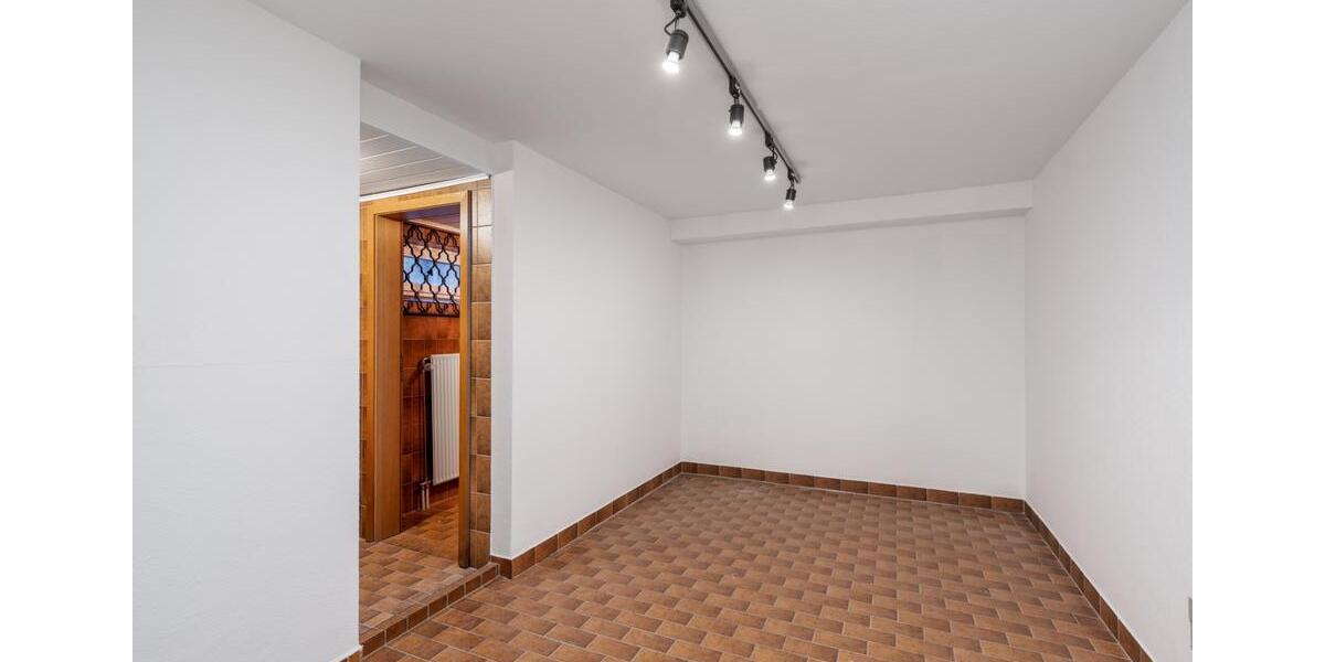 Reihenhaus München Sendling-Westpark - 3.5 Zimmer, 150 m&sup2;, 2.950&euro; | Angebot:26399725