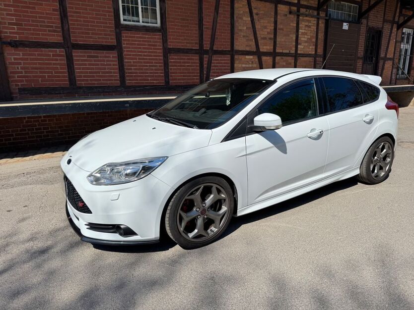 Ford Focus 154.200 km 12.500 € Aerzen 31854