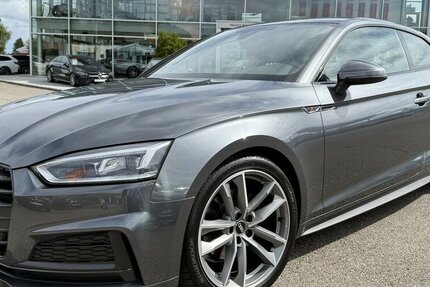 Audi A5 2.0 TFSI S-LINE/VIRTUAL TACHO/CARBON/NAVI/LED 52.087 km 25.900 € Villingen-Schwenningen 78054