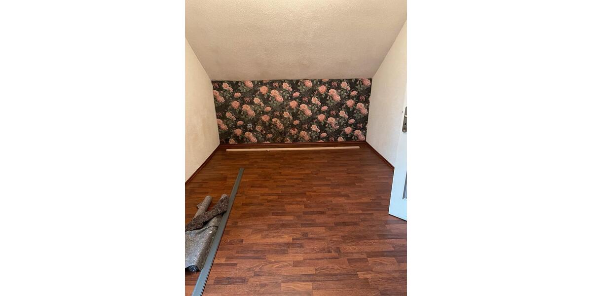 Dachgeschoßwohnung Sulzbach (Saar) - 2 Zimmer, 70 m&sup2;, 700&euro; | Angebot:26412260