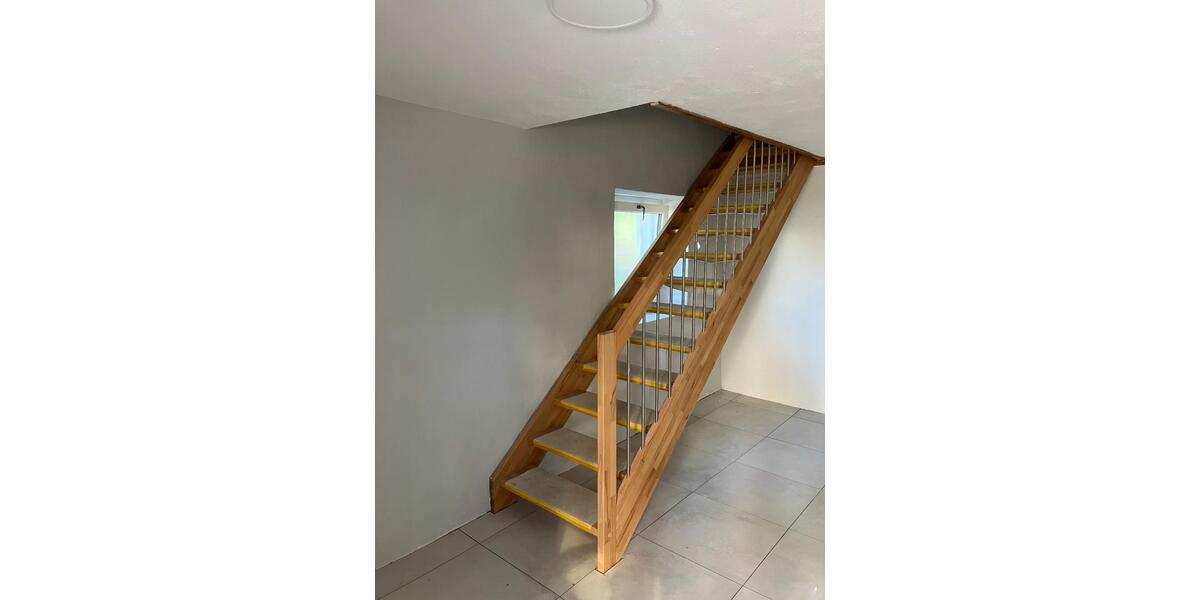 Renovierte schöne 4 Zimmer Wohnung 4 zimmer