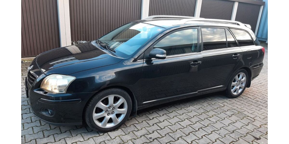 Toyota Avensis 297.000 km 2.300 &euro; Frankfurt am Main 60385