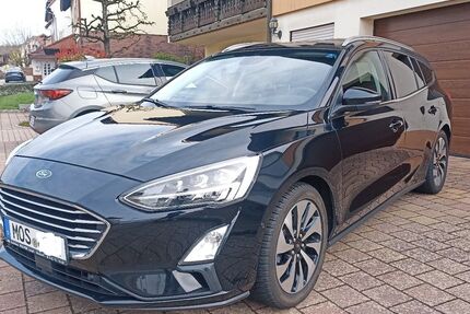 Ford Focus 153.000 km 8.000 &euro; Fahrenbach 74864