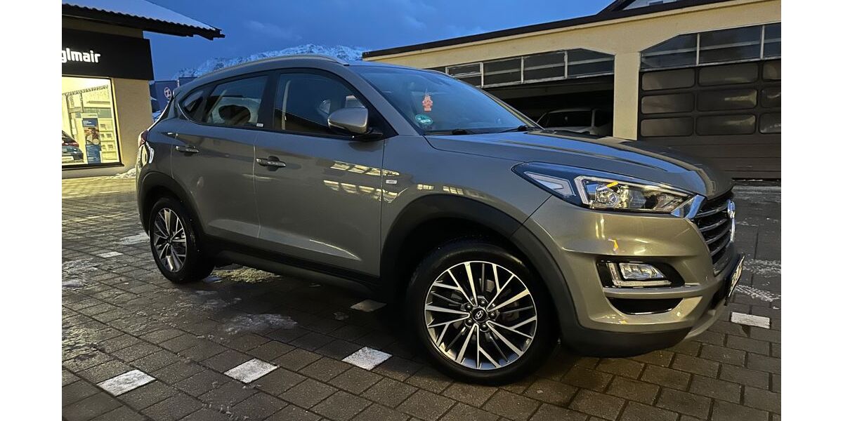 Hyundai TUCSON 117.000 km 16.999 &euro; Garmisch Partenkirchen 82467