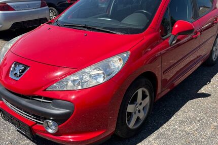 Peugeot 207 140.354 km 1.790 &euro; Elsterwerda 04910