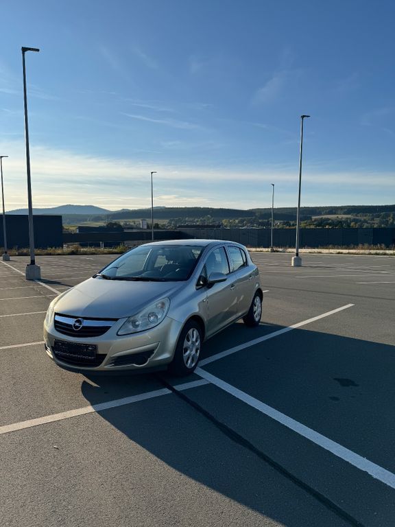 Opel Corsa 121.000 km 2.850 € Marktredwitz 95615