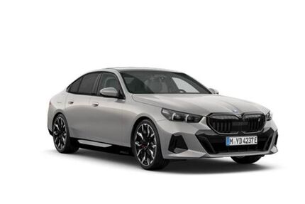 BMW i5 8.500 km 70.845 &euro; Regensburg 93055