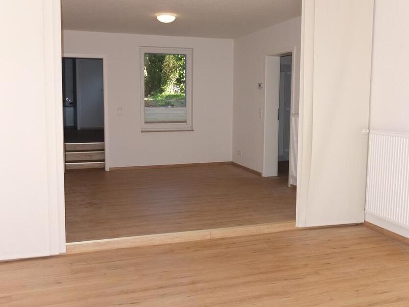 Wunderbar individuelle und angenehme Büro-Servicefläche in Solingen-Wald! zimmer