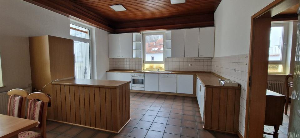 Voll-Möbilierte Wohnung mit Kachelofen 140qm in Bessenbach 2 zimmer